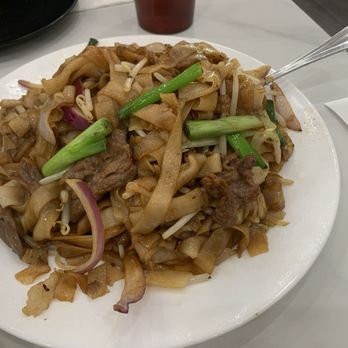 Noriega Star Restaurant - Beef Chow Fun - Chinese Near Me - San Francisco, California Noriega Star Restaurant - Beef Chow Fun - Chinese Near Me - San Francisco, California