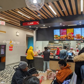 Jollibee - Interior - Filipino Near Me - New York, New York Jollibee - Interior - Filipino Near Me - New York, New York