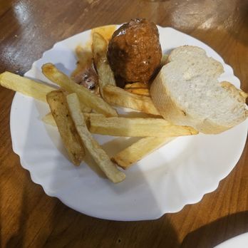 La Riviera - Meatballs - Spanish Near Me - Granada, GR