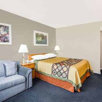 Super 8 by Wyndham Quesnel BC - Guest room - Hotels Near Me - Quesnel, British Columbia Super 8 by Wyndham Quesnel BC - Guest room - Hotels Near Me - Quesnel, British Columbia