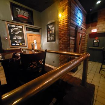 Residuals Tavern - a view of the bar and dining area - Sports Bars Near Me - Studio City, California Residuals Tavern - a view of the bar and dining area - Sports Bars Near Me - Studio City, California