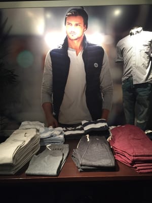 Abercrombie & Fitch by null