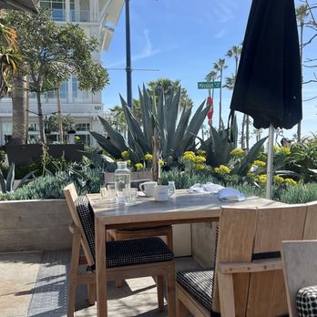 High/Low - The view - Breakfast & Brunch Near Me - Oceanside, California