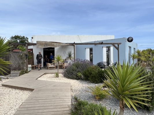 Bar restaurante Three Little Birds by null
