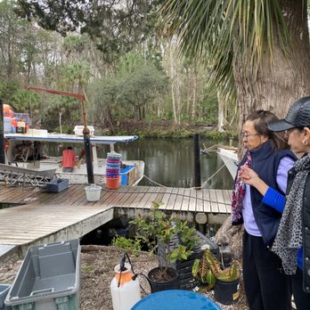 Brooks Dockside Seafood - Mom had never seen fish being unloaded and was very impressed. - Public Markets Near Me - Inglis, Florida Brooks Dockside Seafood - Mom had never seen fish being unloaded and was very impressed. - Public Markets Near Me - Inglis, Florida