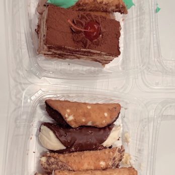 Bova's Bakery - Cannolis - Bakeries Near Me - Boston, Massachusetts Bova's Bakery - Cannolis - Bakeries Near Me - Boston, Massachusetts