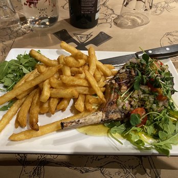 Le Q.G. - Tomahawk pork chop - Gastropubs Near Me - Mont-Tremblant, Quebec Le Q.G. - Tomahawk pork chop - Gastropubs Near Me - Mont-Tremblant, Quebec