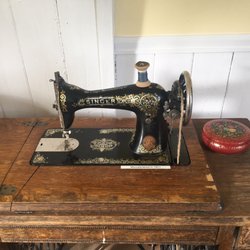 Little Snake River Museum - My mom loves sewing machines so here a few photos