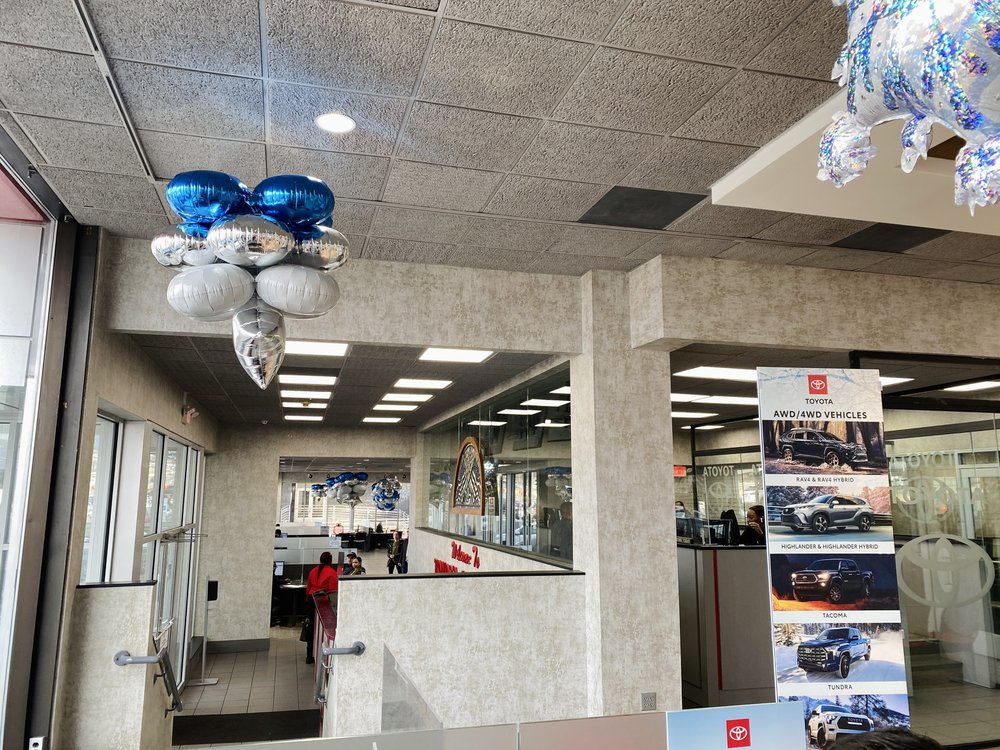 TOYOTA UNIVERSE - Updated July 2025 - 111 Photos & 542 Reviews - 1485