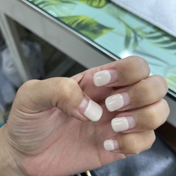 A & A Nails Salon - 5 weeks later! No chips or cracks. - Nail Salons Near Me - Honolulu, Hawaii