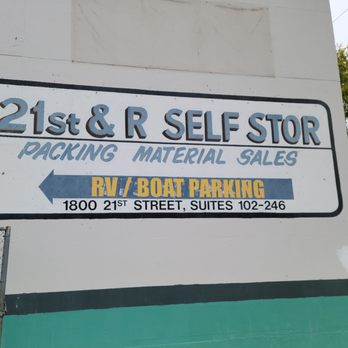 21st & R Self Storage - Building street sign - Self Storage Near Me - Sacramento, California 21st & R Self Storage - Building street sign - Self Storage Near Me - Sacramento, California