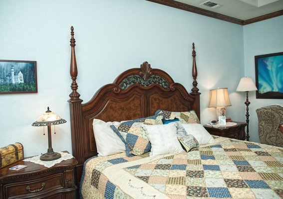 Yellow Rose Inn by null