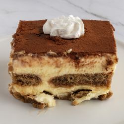 Blue Rose Cheesecake & Bake Shop - Tiramisu