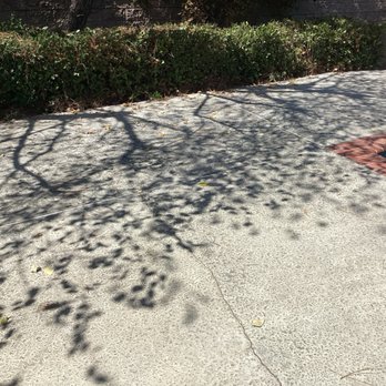Saber - Pool deck cracks before repair - Foundation Repair Near Me - Paramount, California Saber - Pool deck cracks before repair - Foundation Repair Near Me - Paramount, California