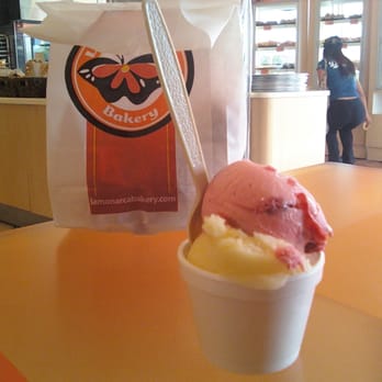 La Monarca Bakery & Cafe - Pineapple and ice strawberry - Bakeries Near Me - Commerce, California La Monarca Bakery & Cafe - Pineapple and ice strawberry - Bakeries Near Me - Commerce, California
