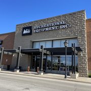 rei’s shop REI Carle Place Store - Carle Place, NY - Sporting Goods
