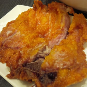 翡翠拉麵小籠包 - Fried pork-rib. More of a large pork chop! (comes with a serving of la-mian in broth) - Shanghainese Near Me - Hong Kong, HK
