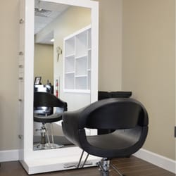 B's Hive Hair Studio