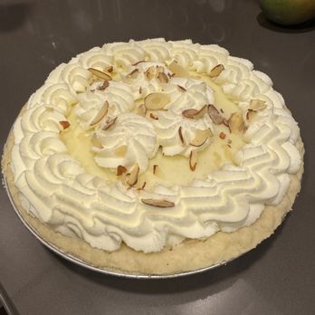 Marie Callender's - Banana Cream Pie - American Near Me - Camarillo, California