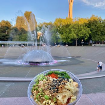 FOB Poke Bar- Seattle - Large Bowl (3 protein) with salmon, ahi tuna, and yellowtail - Poke Near Me - Seattle, Washington