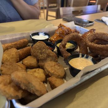 Buffalo Wild Wings - Sampler platter - Sports Bars Near Me - Clarksville, Indiana