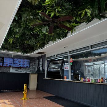 Mooka Grill - Lobby - Chicken Wings Near Me - Houston, Texas