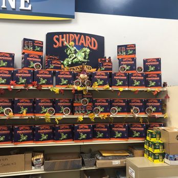 Knights Liquor Warehouse - Shipyard Pumpkin  Display - Beer, Wine & Spirits Near Me - Johnston, Rhode Island