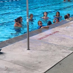 group swim lessons at Marinwood Pool 2015 group swim lessons at Marinwood Pool 2015