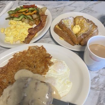Mikki's Cafe - Country fried steak and French toast combo - Breakfast & Brunch Near Me - Escondido, California Mikki's Cafe - Country fried steak and French toast combo - Breakfast & Brunch Near Me - Escondido, California