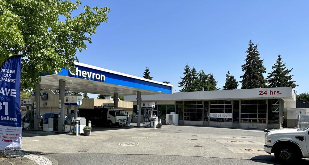 CHEVRON Updated July 2024 12 Reviews 2626 Bellevue Way NE