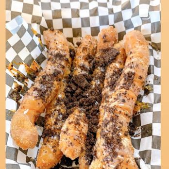 Dulce Canella - Churros with caramel and crushed oreos!!! - Desserts Near Me - East Compton, California