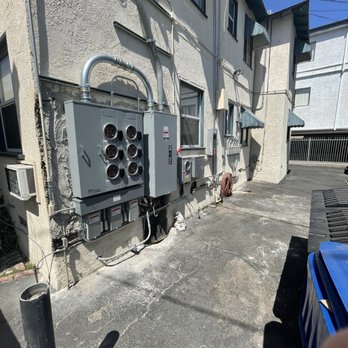 Ledora Electric - Residential panel upgrade - Electricians Near Me Ledora Electric - Residential panel upgrade - Electricians Near Me
