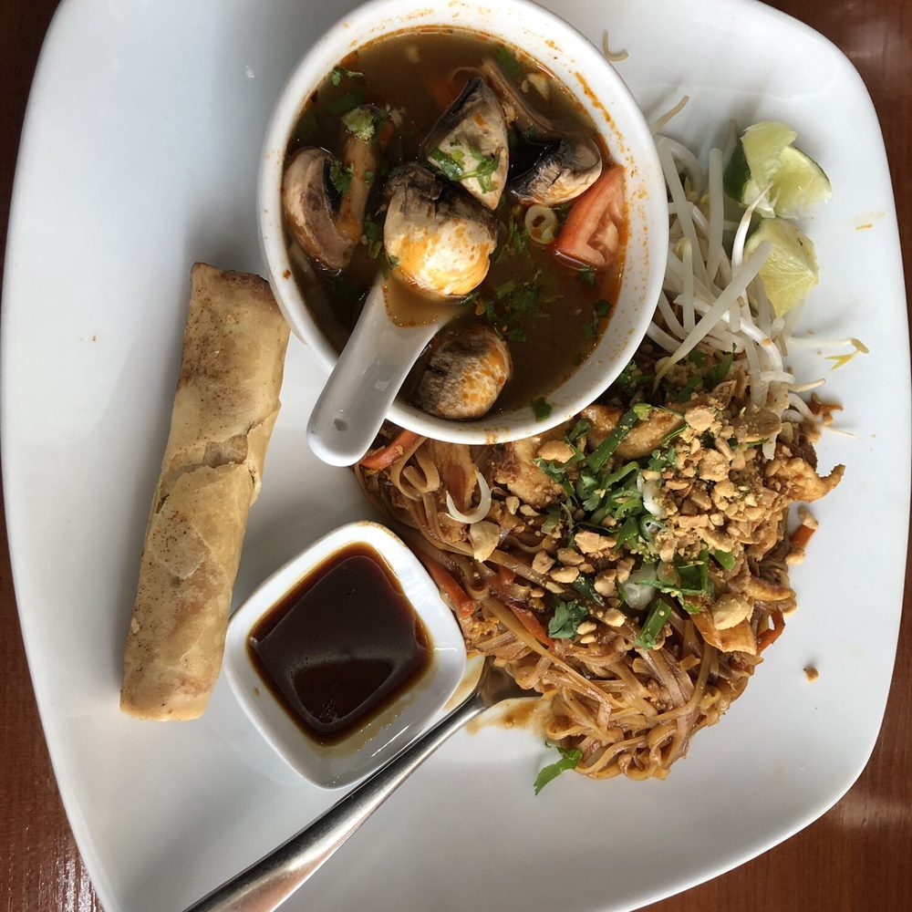 Chicken pad thai, pork spring roll & soup