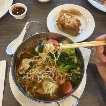 Zippy's - S. Eastern - Wun Tun Min - Diners Near Me - Las Vegas, Nevada