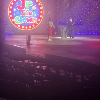 Garden Brothers Circus - Funny skit but drawn out some - Performing Arts Near Me