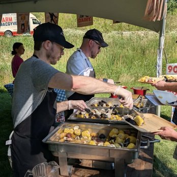 Seven Acre Dairy Company - Mussels, clams & shrimp - Hotels Near Me - Belleville, Wisconsin Seven Acre Dairy Company - Mussels, clams & shrimp - Hotels Near Me - Belleville, Wisconsin