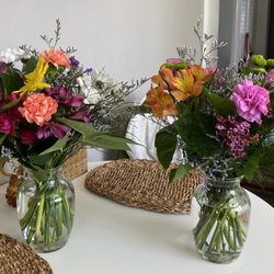 Flowers Of Canterbury - Cash and Carry arrangements