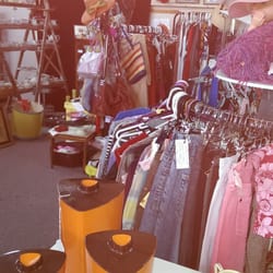 Rosebud Vintage Bazaar - Lots of things to browse