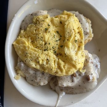 Skillets Cafe & Grill - Biscuits 'n Gravy 'n Eggs - Breakfast & Brunch Near Me - Hilton Head Island, South Carolina Skillets Cafe & Grill - Biscuits 'n Gravy 'n Eggs - Breakfast & Brunch Near Me - Hilton Head Island, South Carolina