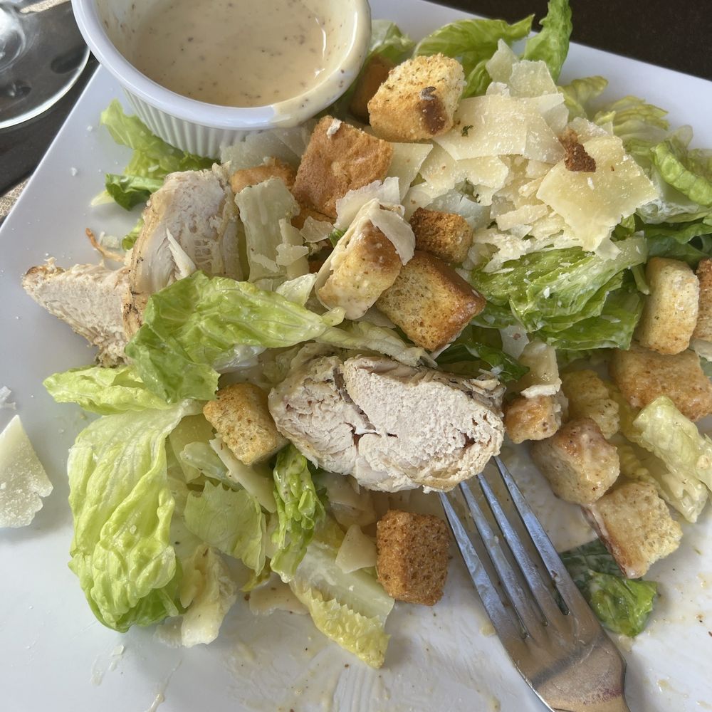 Cedar Lake Cellars - Caesar salad with chicken - Venues & Event Spaces Near Me - Wright City, Missouri