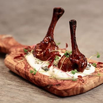 En Ville - Caterers Near Me - Toronto, Ontario En Ville - Caterers Near Me - Toronto, Ontario