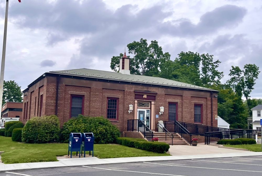 US POST OFFICE Updated August 2024 320 Main St, Portland