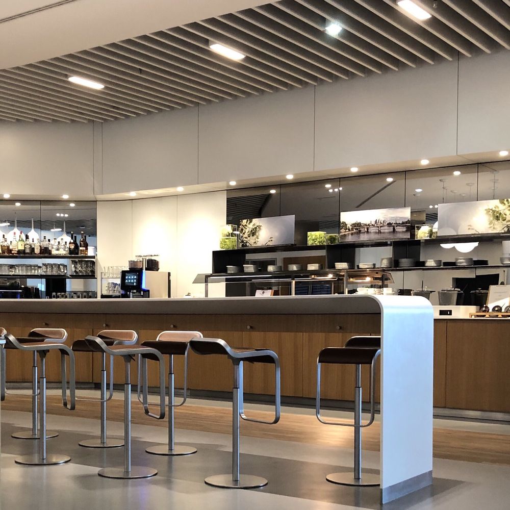 Lufthansa Senator Lounge - Airport Lounges Near Me Lufthansa Senator Lounge - Airport Lounges Near Me