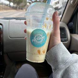 Active Nutrition Protein Smoothie Bar - Pistachio shake with almonds (almonds optional)