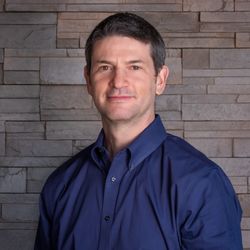 Inner Gate Health & Wellness - Erik Isaacman Acupuncturist and Owner. Erik treats pain, stress and is a graduate of the sports medicine acupuncture program.