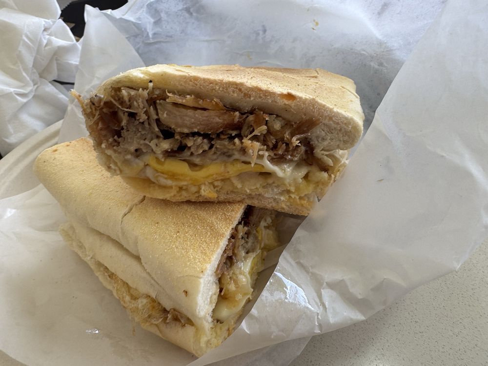 Panaderia y Reposteria Glenview Logo