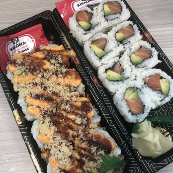 Blue Spot Sushi - Snow Crab Roll, Salmon Avocado Roll - Sushi Bars Near Me - Chicago, Illinois