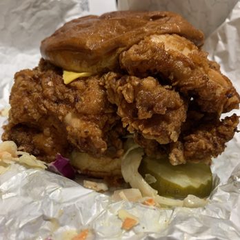 Lucy's - Signature Spicy Fried Chicken - American Near Me - Chicago, Illinois