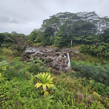 Rainbow Falls - Parks Near Me - Hilo, Hawaii