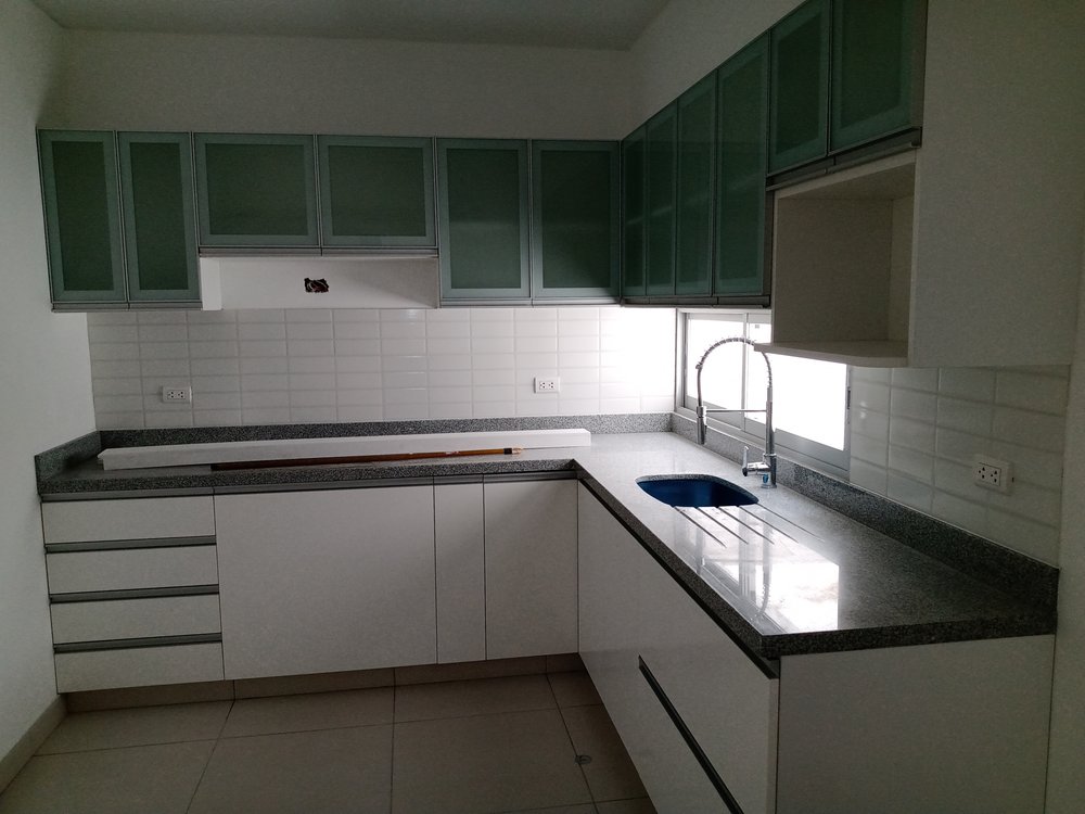 Slide of J&D Contractor